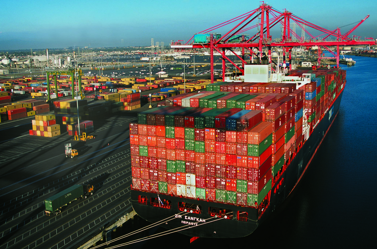 How to transport goods that do not fit the container?